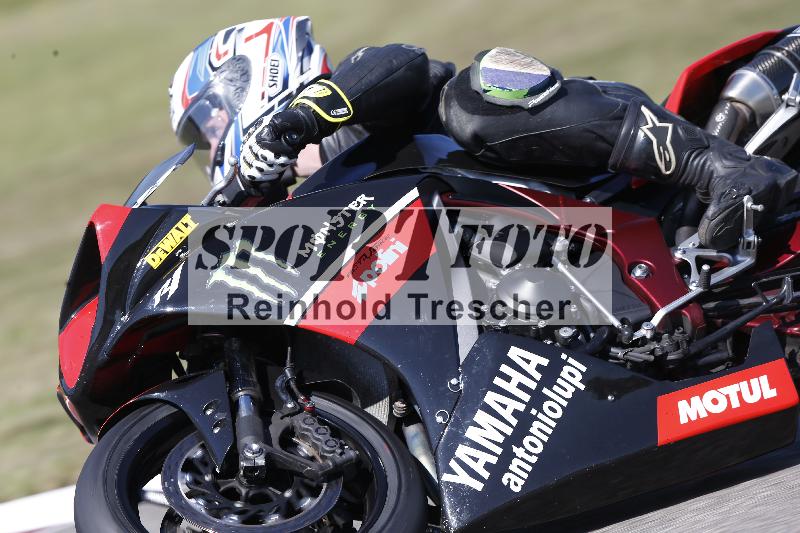 Archiv-2025/49 26.08.2025 Cornu Master School ADR/rot-rouge/2